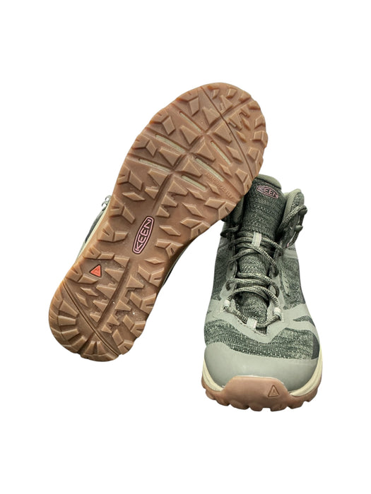 Bota 9 (KEEN)