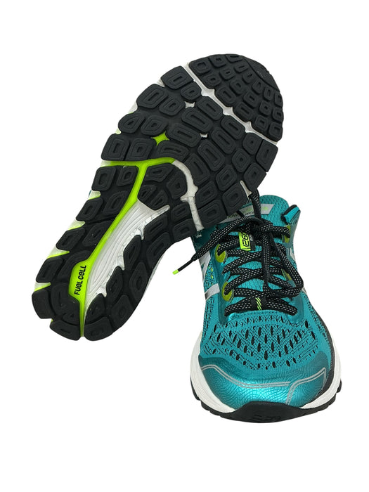 Tenis 8 (NEW BALANCE)