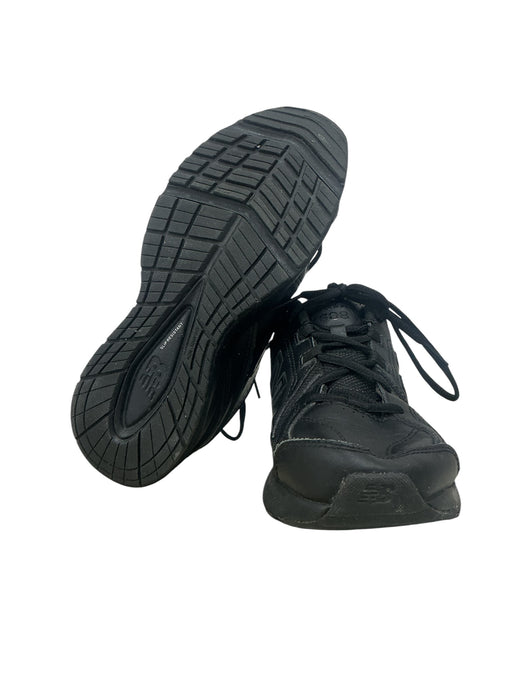Tenis 8 (NEW BALANCE)