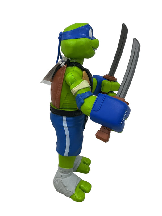 Leonardo (PLAYMATES)