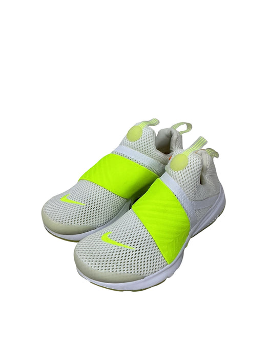 Tenis 4Y (NIKE)