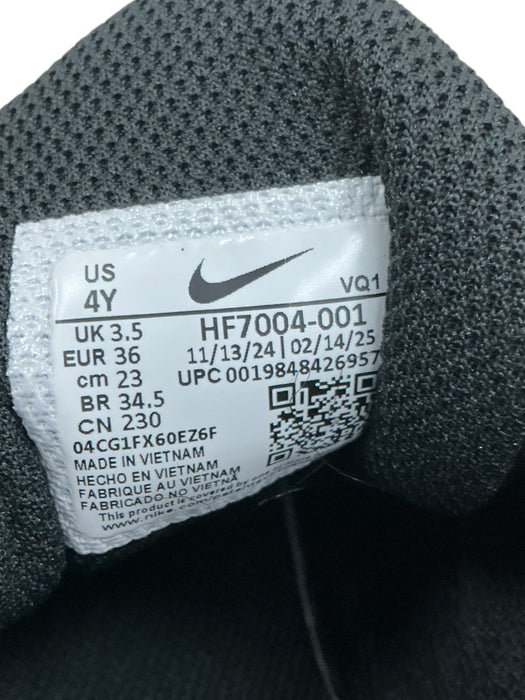 Tenis 4 (NIKE)