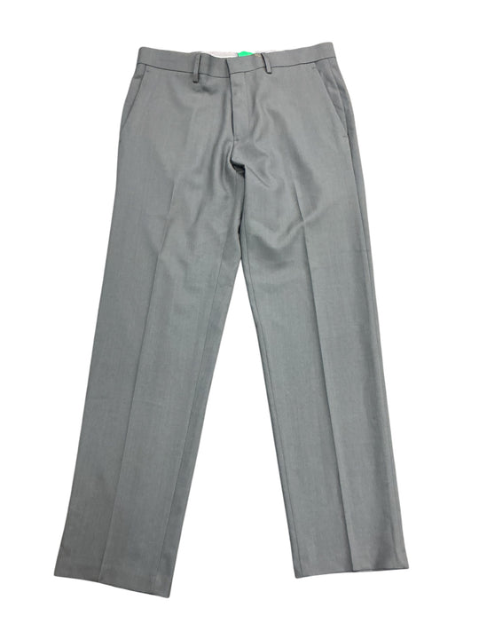 Pantalón 32 x 30 (HAGGAR)