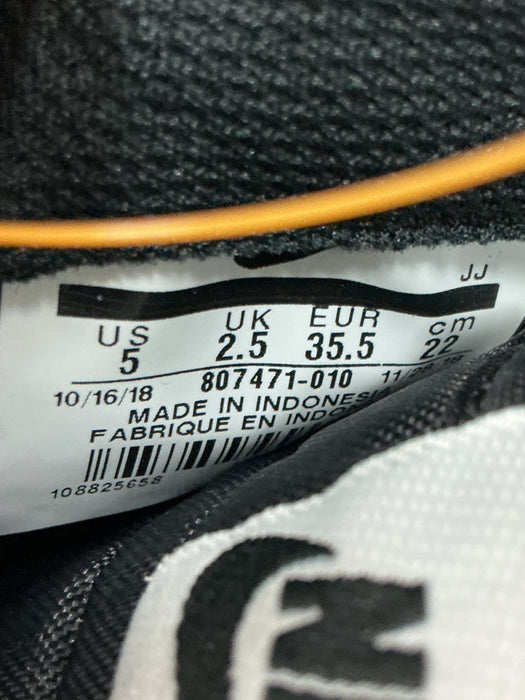 Tenis 5 (NIKE)