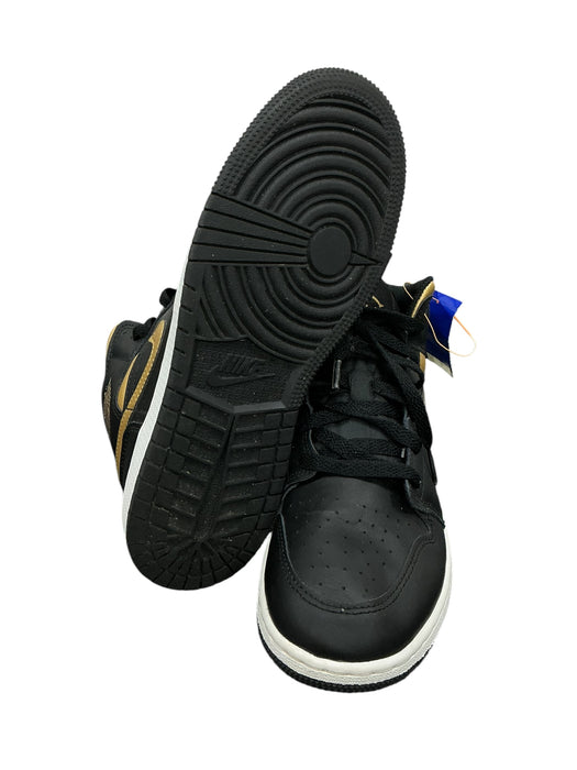 Tenis 5.5Y (JORDAN)