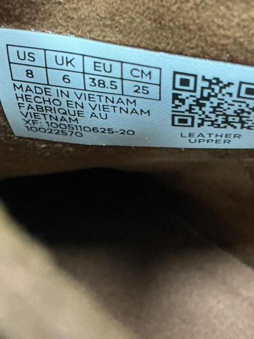 Botin 8 (TOMS)