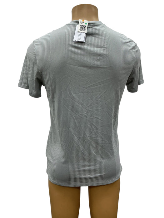 Playera M (GUESS)