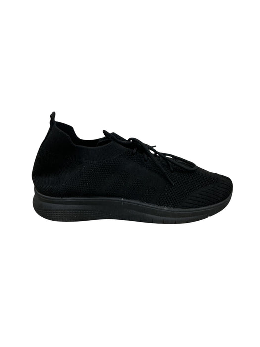 Tenis