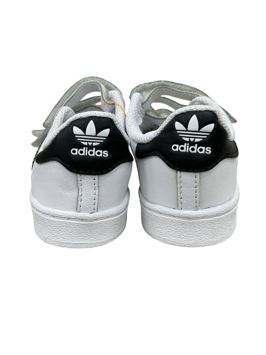 Tenis para niño 8K (ADIDAS)