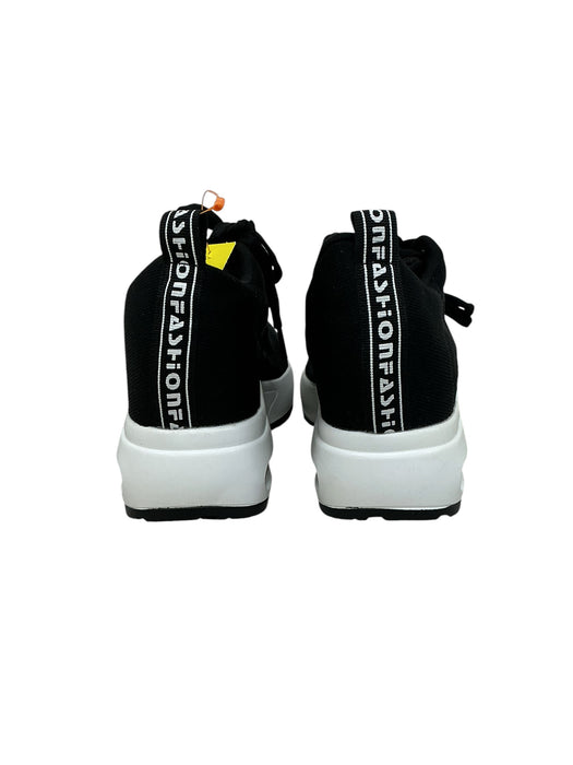 Tenis