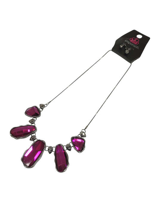 Collar y aretes de fantasía (PAPARAZZI)