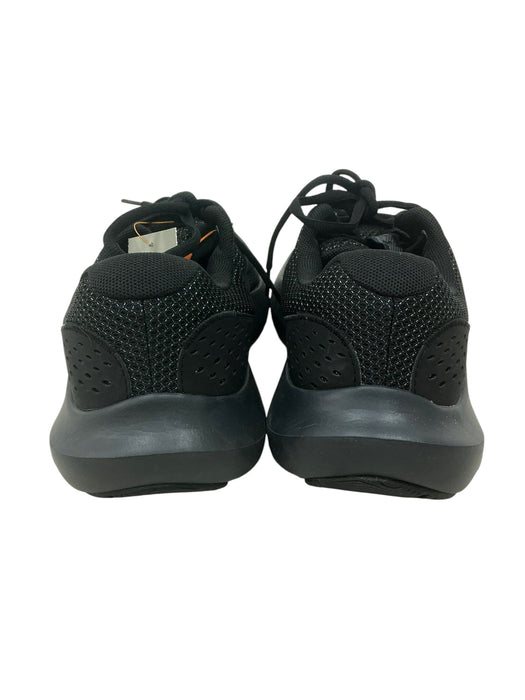 Tenis 9.5 (UNDER ARMOUR)