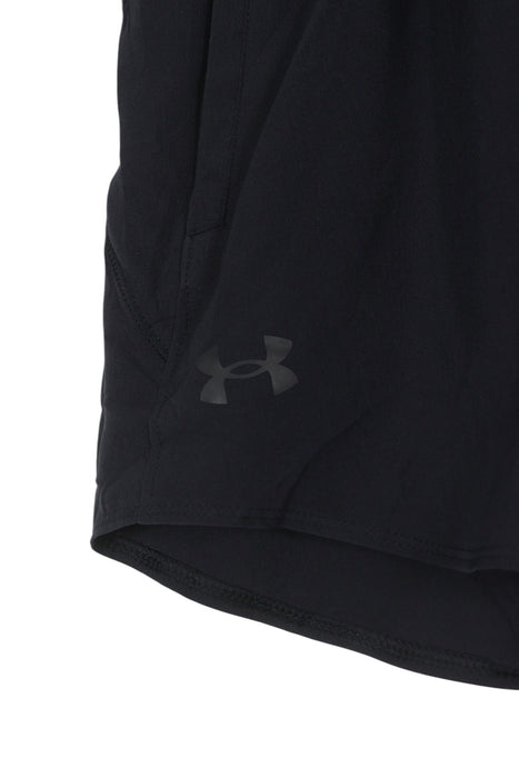 Short deportivo XL (UNDER ARMOUR)