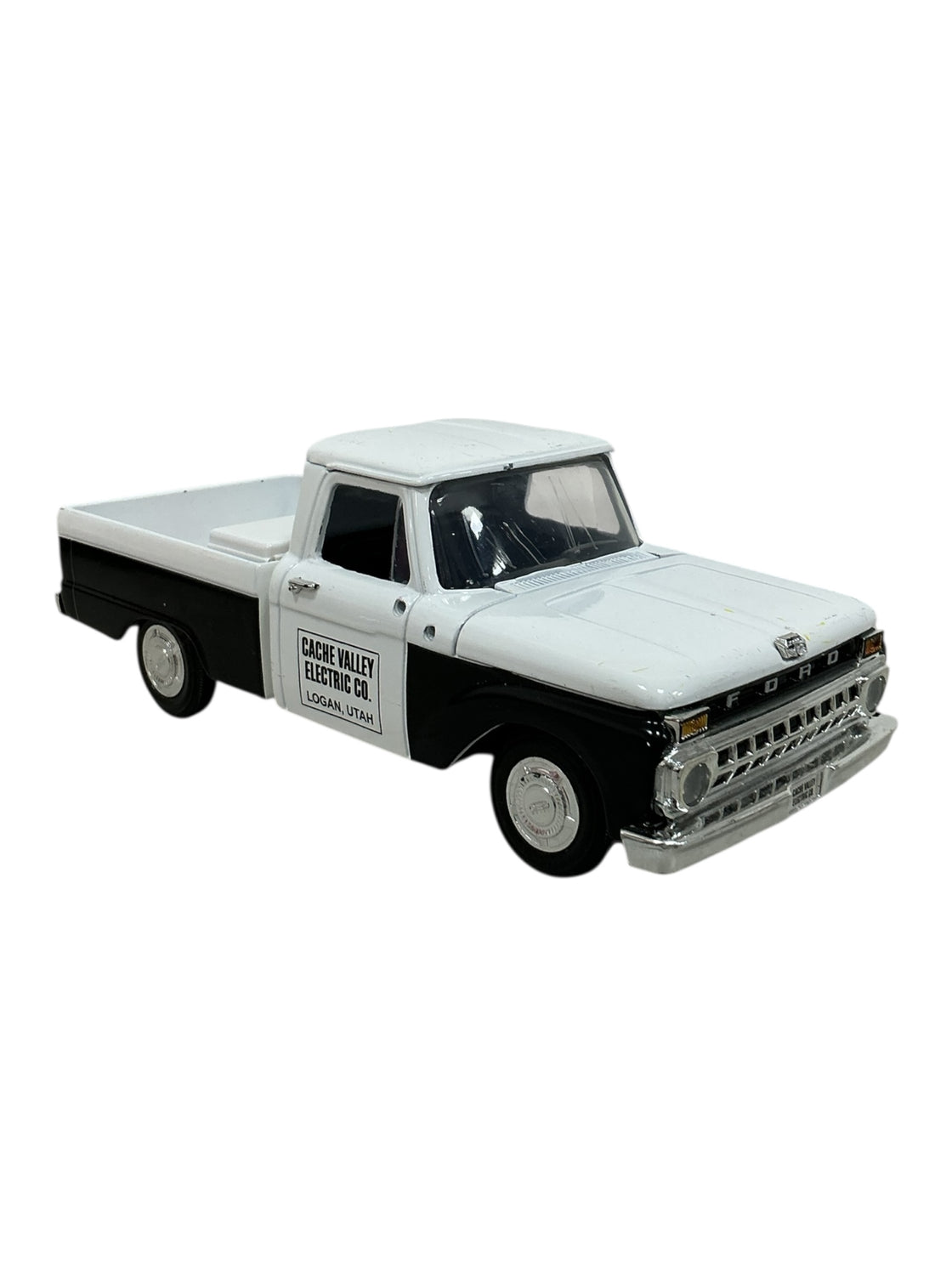 Ford F-100 (ERTL COLLECTION)