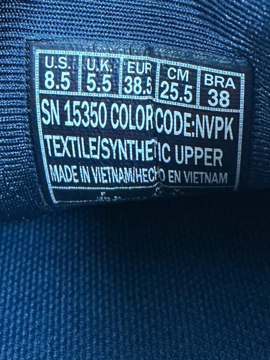 Tenis 8.5 (SKEHCERS)