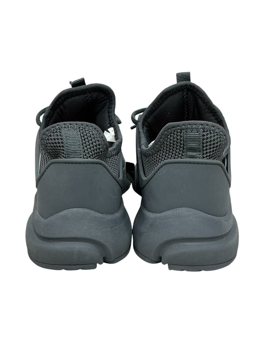 Tenis
