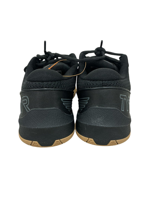 Tenis 7 (TYR)