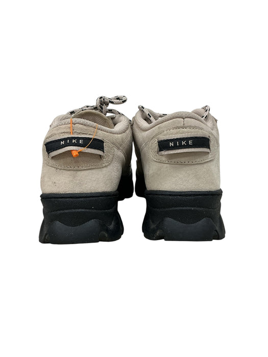 Zapato 9 (NIKE)