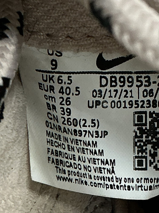 Zapato 9 (NIKE)