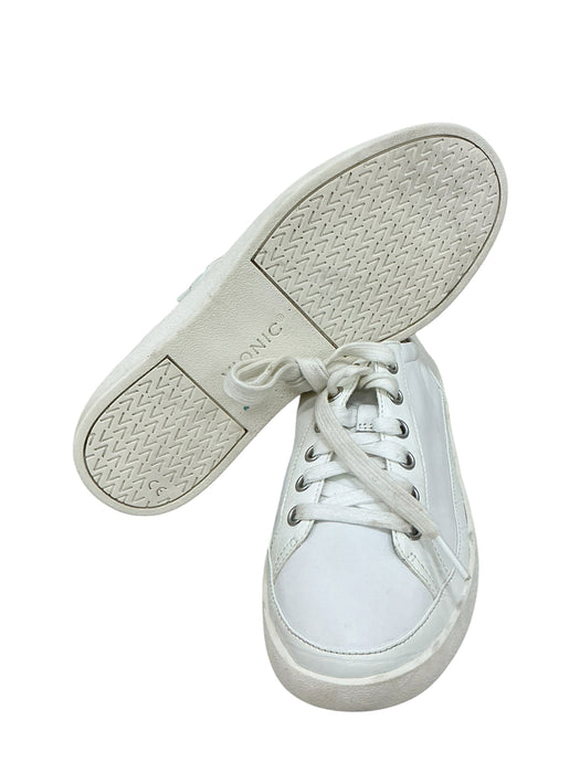 Tenis 8