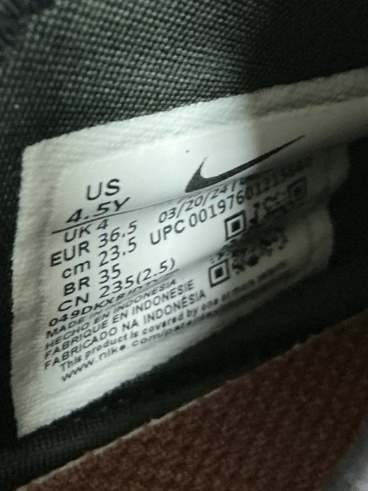 Tenis 4.5 (NIKE)