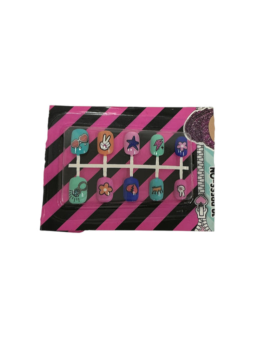 Set de esmaltes y uñas postizas (NUCOLOR)