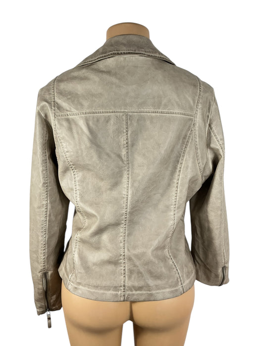 Chumpa L (MAX STUDIO)