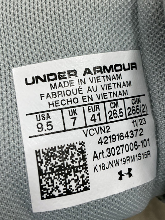 Tenis 9.5 (UNDER ARMOUR)