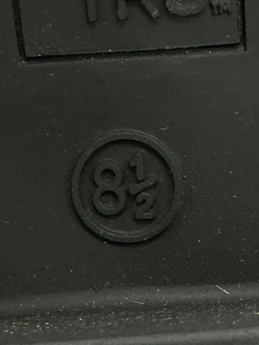 Bota 8.5 (TIME AND TRU)