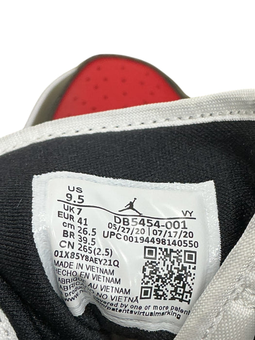 Tenis 9.5 (JORDAN)