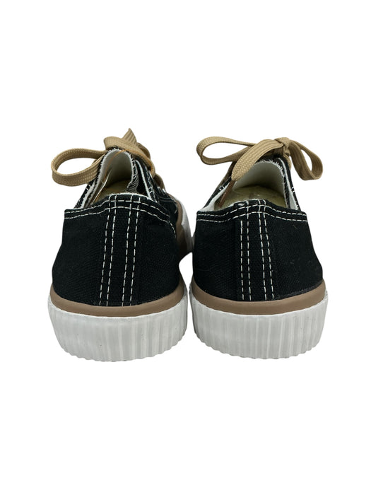 Tenis