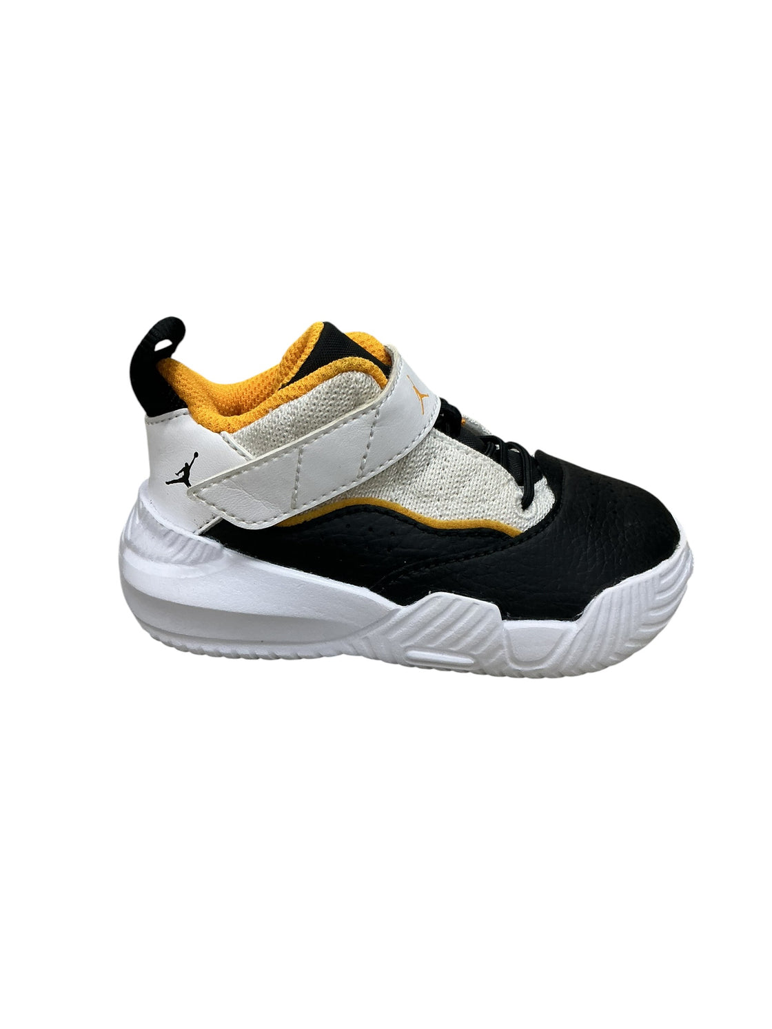 Tenis para bebé 6C (JORDAN)