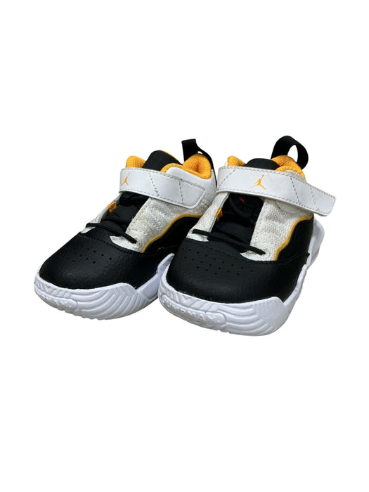 Tenis para bebé 6C (JORDAN)