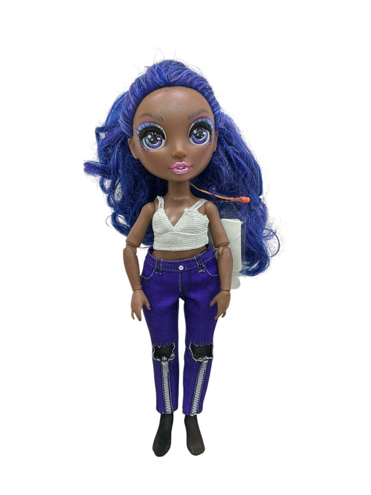 Krystal Bailey (RAINBOW HIGH)