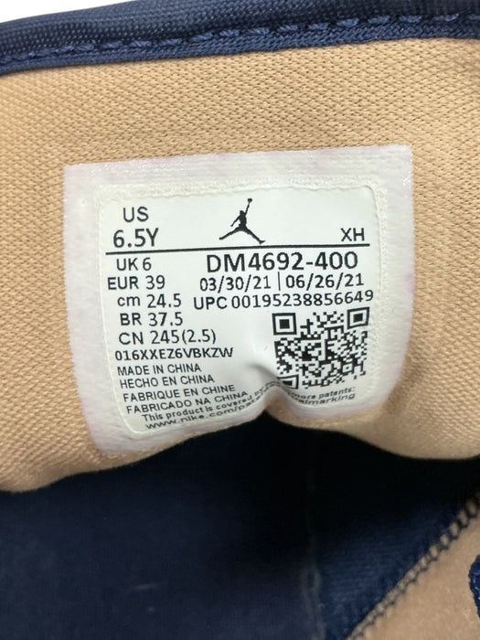 Tenis 6.5 (JORDAN)
