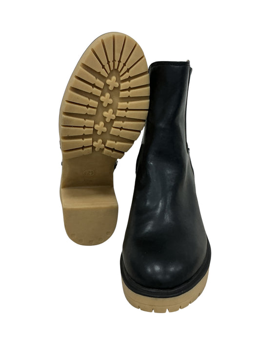 Bota 7.5 (UNIVERSAL THREAD)