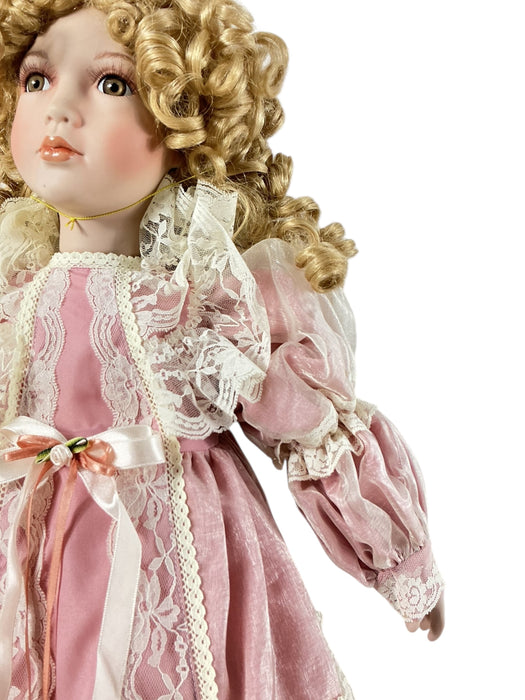 Muñeca de porcelana