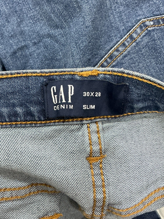 Pantalón 30*28 (GAP)