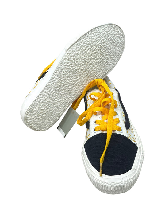 Tenis