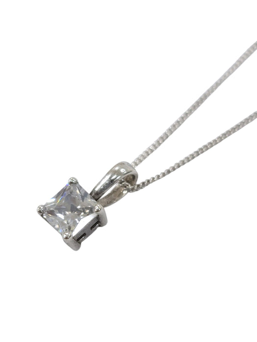 Collar de plata (925)