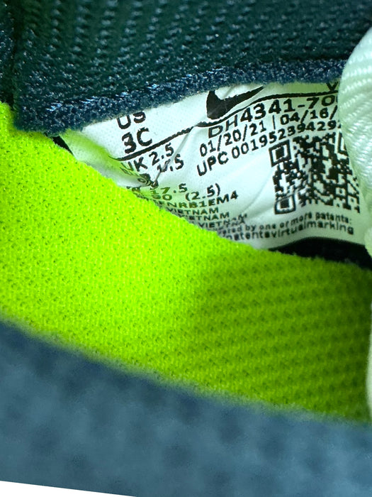 Tenis para bebé 3C (NIKE)