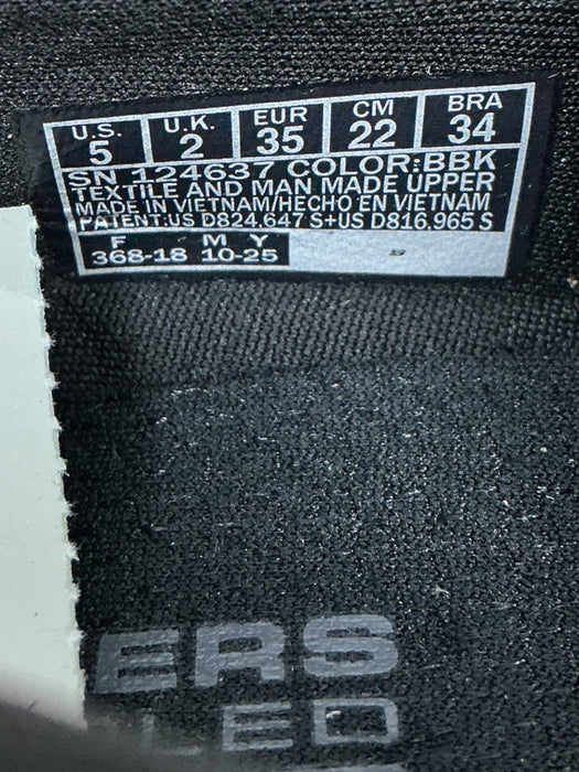 Tenis 5 (SKECHERS)