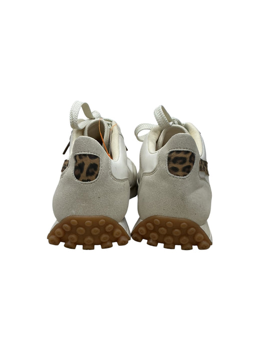 Tenis