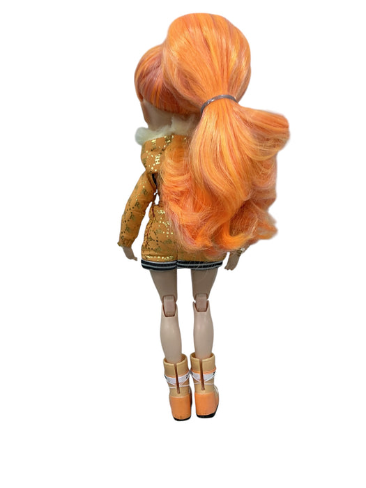 Poppy Rowan (RAINBOW HIGH)