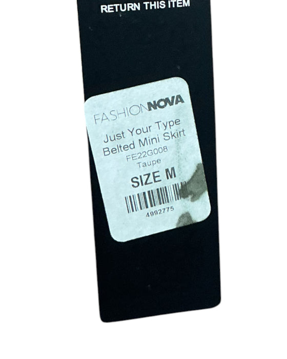 Falda M (FASHIONNOVA)