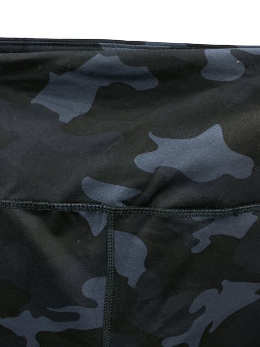 Short L (YOGALICIOUS)