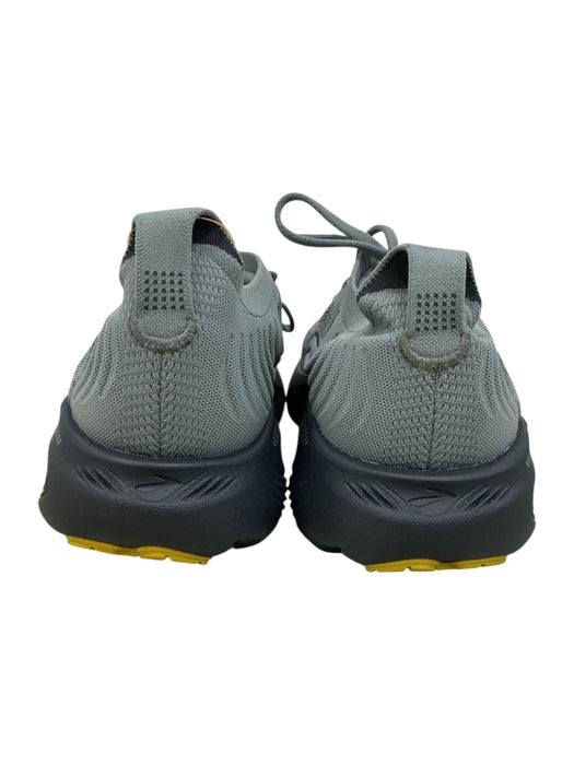 Tenis 12 (BROOKS)