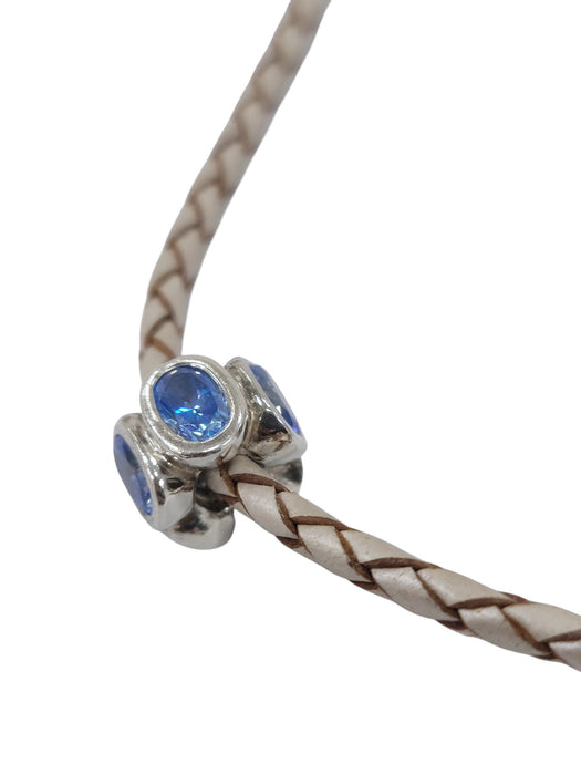 Pulsera con broche de plata (PANDORA)