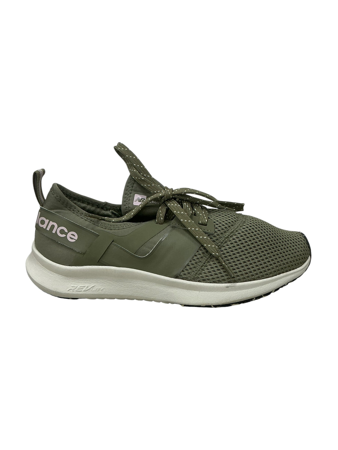 Tenis 8 (NEW BALANCE)