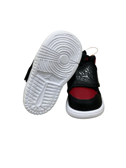 Tenis para bebé 5C (JORDAN)